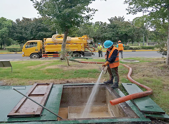 抱罗镇化油池清理